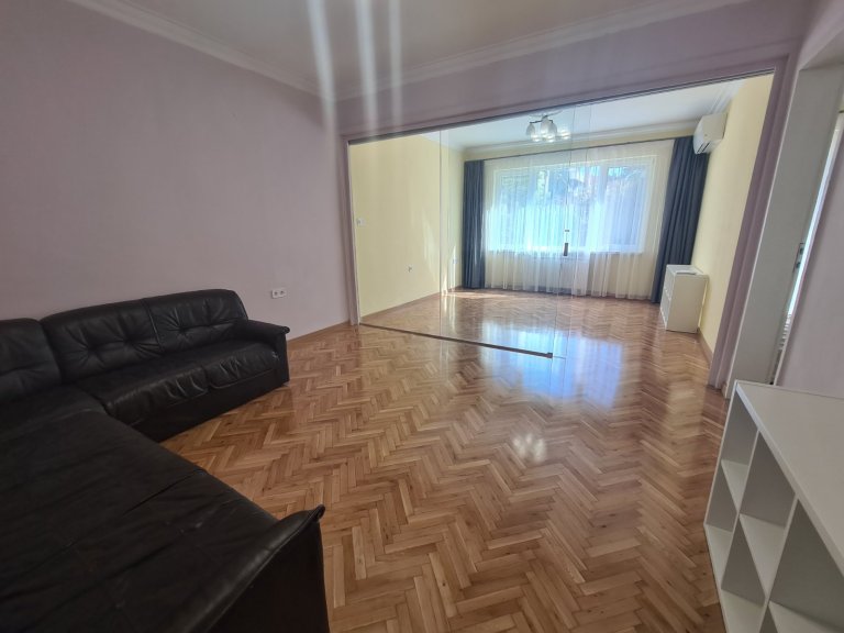 Тристаен апартамент дава под наем София Център - Photo 6