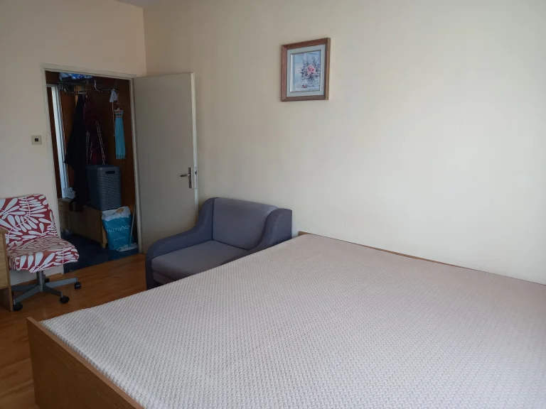 Тристаен апартамент за продажба София Лагера