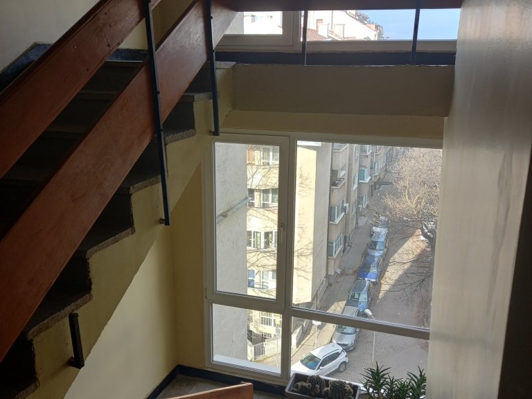 Тристаен апартамент за продажба София Лагера - Photo 11