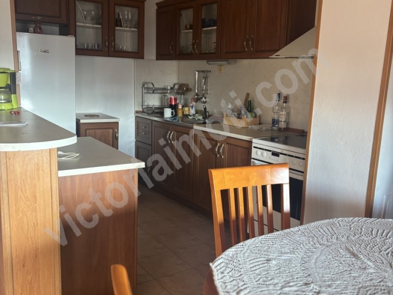 Тристаен апартамент за продажба Велико Търново Стара част