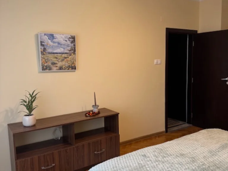 Двустаен апартамент за продажба София Лозенец