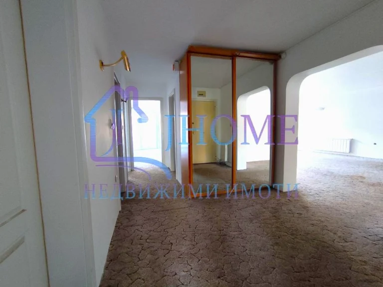 Многостаен апартамент за продажба Варна Център