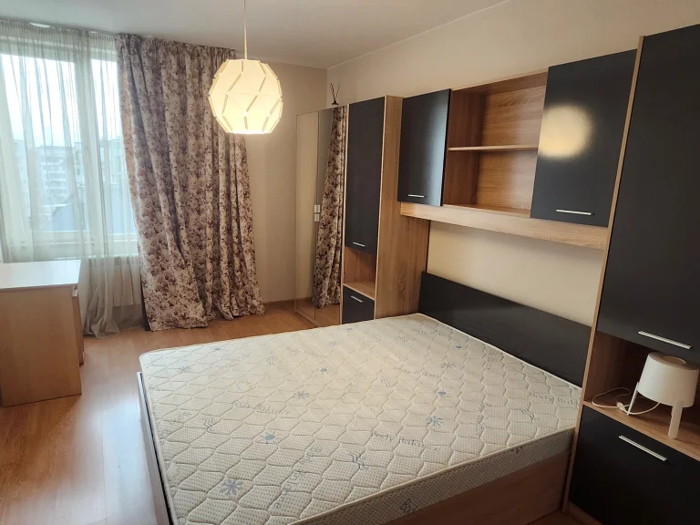 Двустаен апартамент дава под наем София Хиподрума