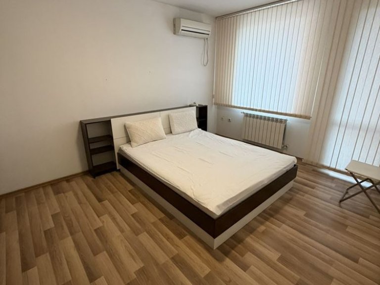 Тристаен апартамент дава под наем Пловдив Широк Център - Photo 3