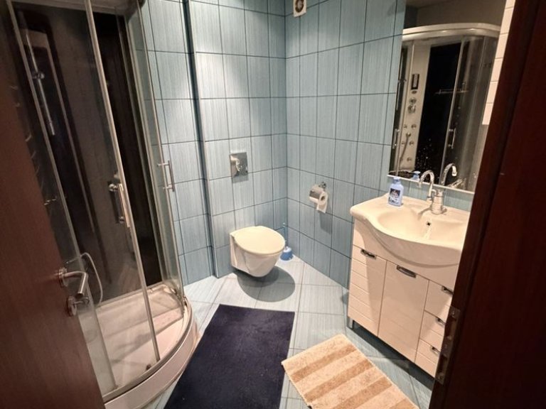 Тристаен апартамент дава под наем Пловдив Широк Център - Photo 4