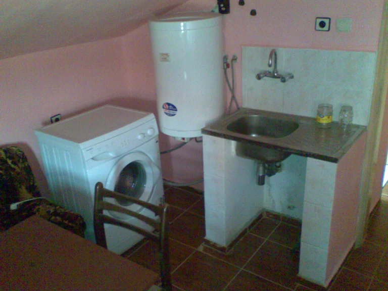 Едностаен апартамент дава под наем София Гео Милев