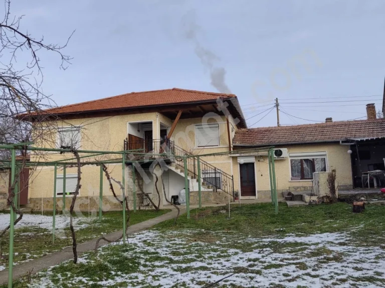 Къща за продажба Велико Търново област с.Никюп