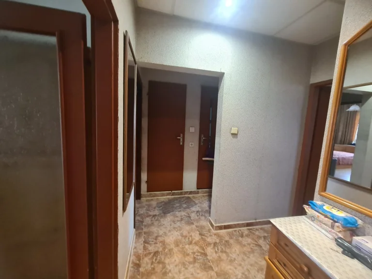 Тристаен апартамент дава под наем София Овча Купел 1