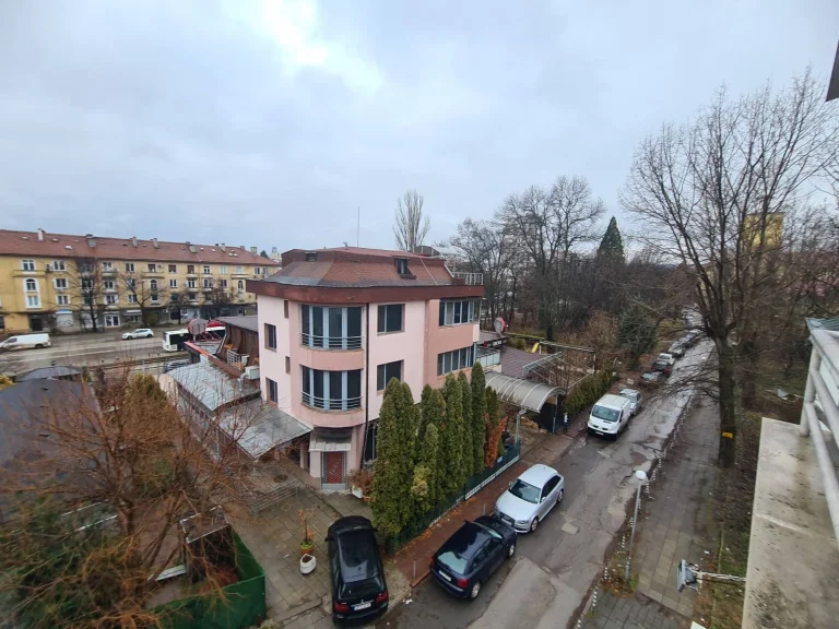 Офис дава под наем София Студентски Град