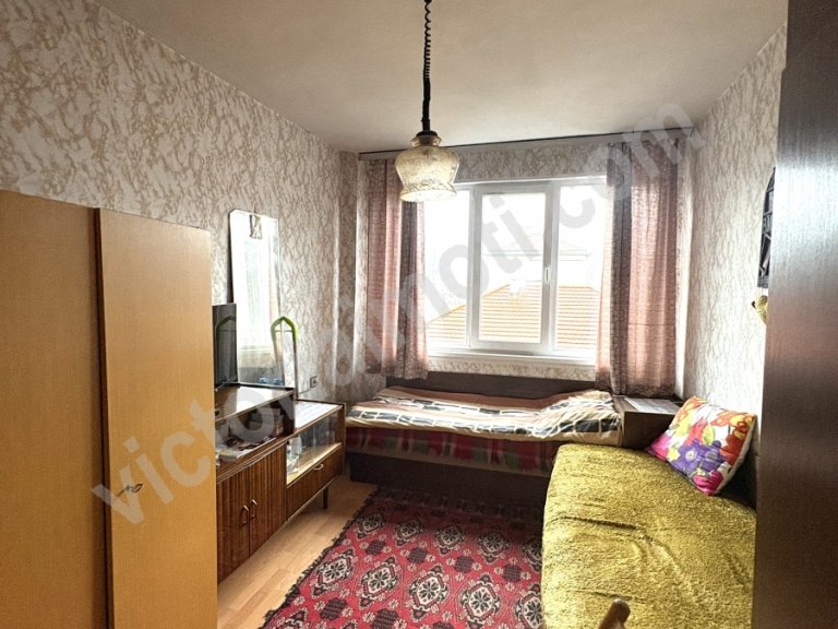 Тристаен апартамент за продажба Велико Търново Център - Photo 2