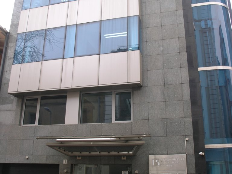 Сграда за продажба София Център - Photo 12