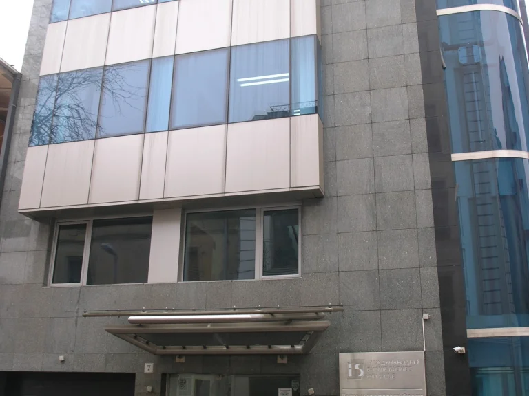 Сграда за продажба София Център