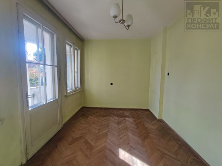 Тристаен апартамент за продажба Велико Търново Център - Photo 5