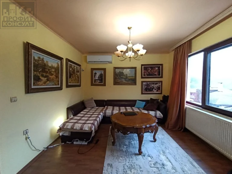 Тристаен апартамент за продажба Велико Търново Асенов