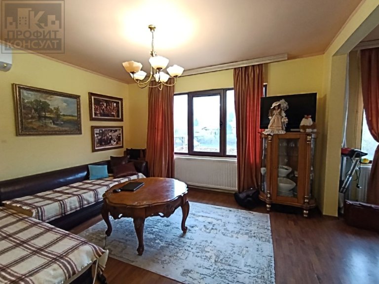 Тристаен апартамент за продажба Велико Търново Асенов