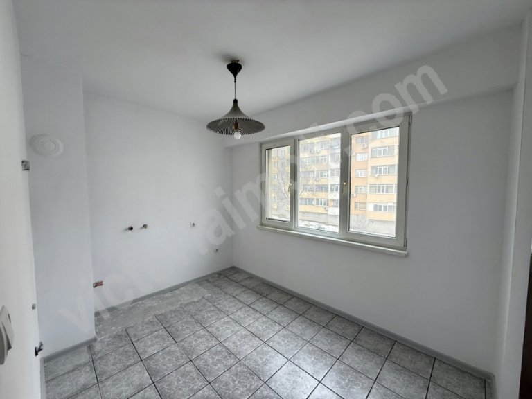 Тристаен апартамент за продажба Велико Търново Бузлуджа - Photo 3