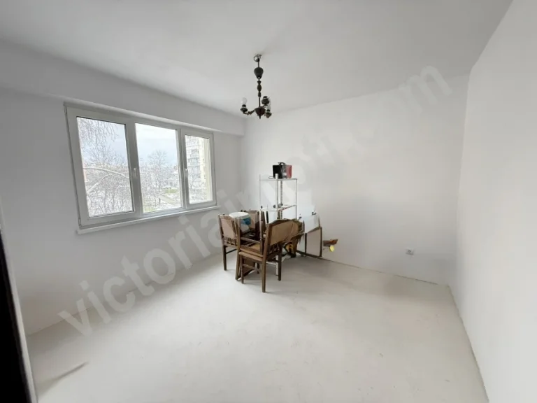 Тристаен апартамент за продажба Велико Търново Бузлуджа