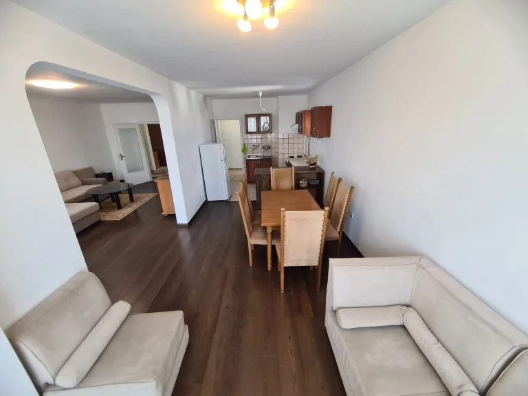 Тристаен апартамент дава под наем София Борово