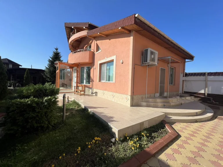 Къща за продажба Пловдив област с.Трилистник