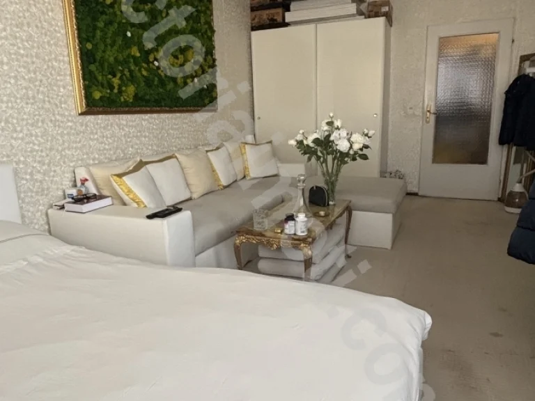 Тристаен апартамент за продажба Велико Търново Бузлуджа