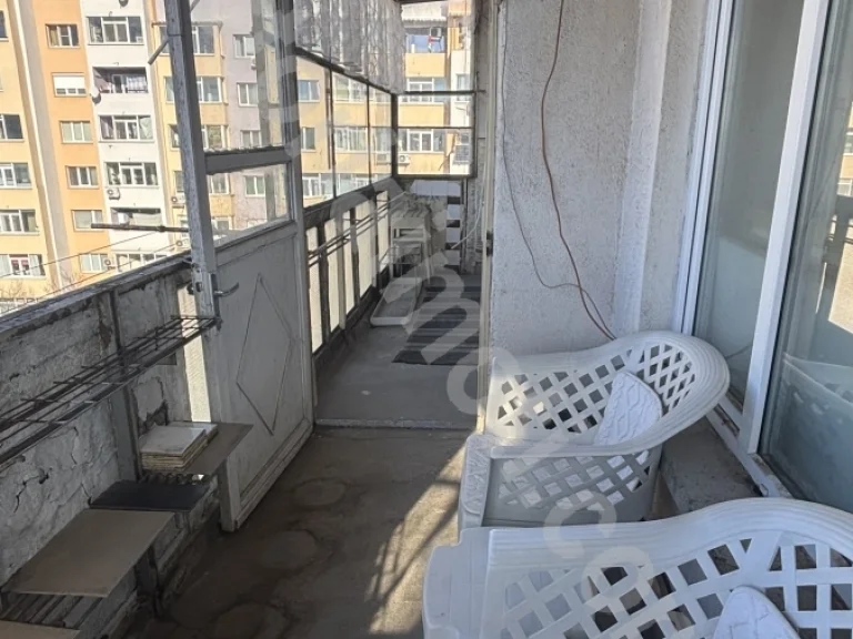 Тристаен апартамент за продажба Велико Търново Бузлуджа