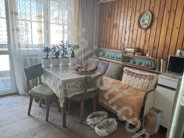 Тристаен апартамент за продажба Велико Търново Бузлуджа