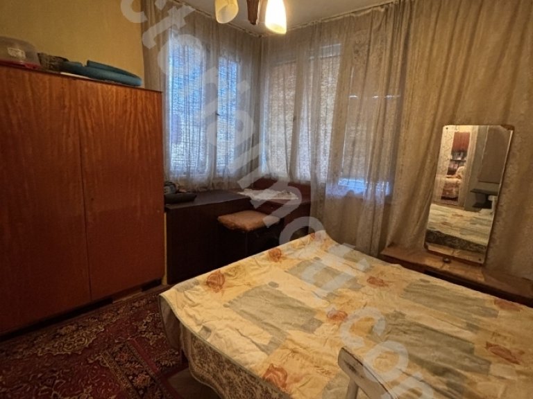 Офис за продажба Велико Търново Център - Photo 4