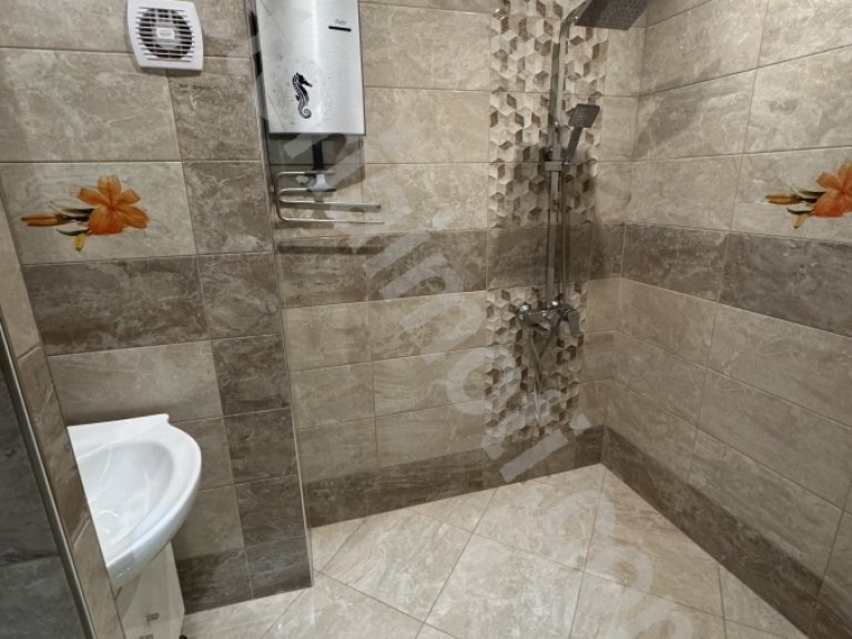 Тристаен апартамент за продажба Велико Търново Бузлуджа - Photo 8