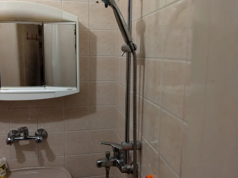 Двустаен апартамент дава под наем Варна Генералите