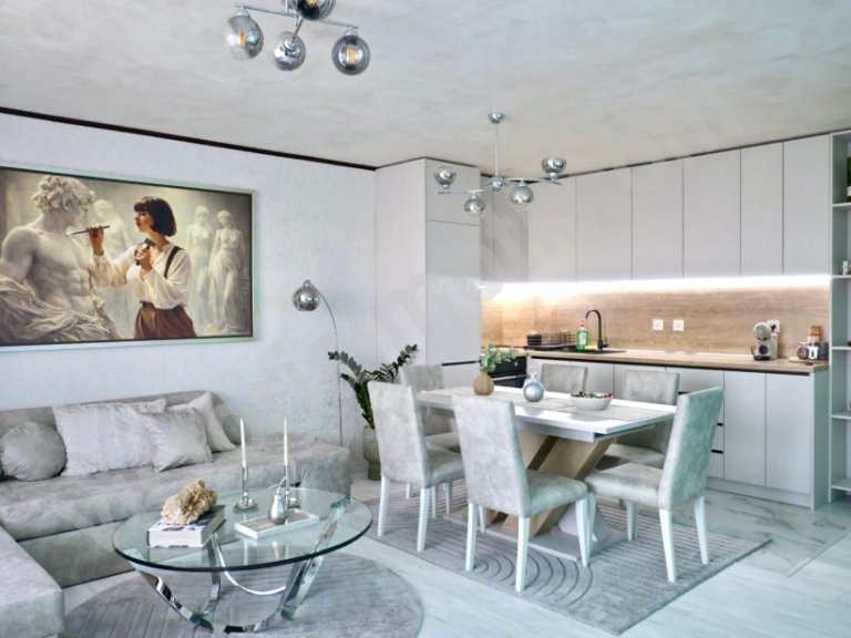 Тристаен апартамент за продажба Велико Търново Зона Б