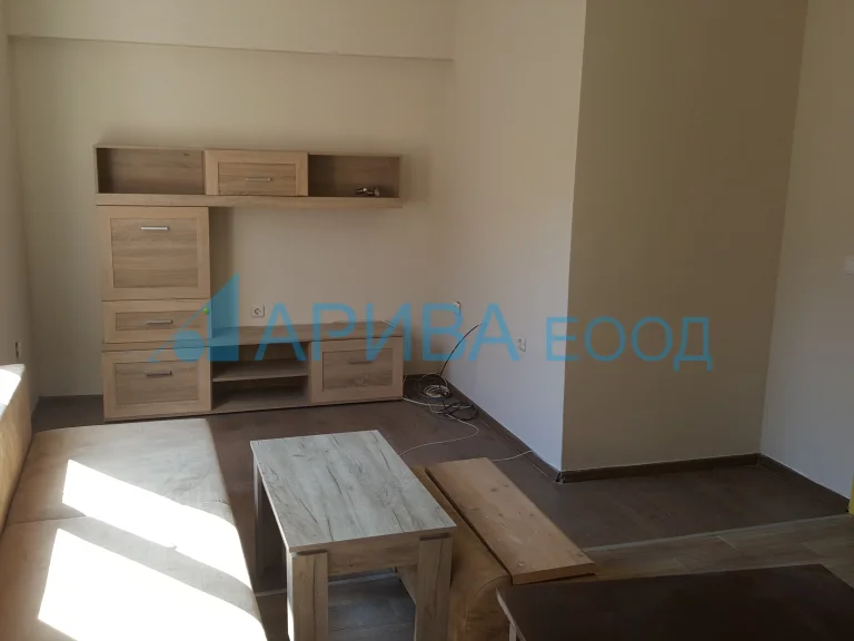 Тристаен апартамент дава под наем Хасково Център