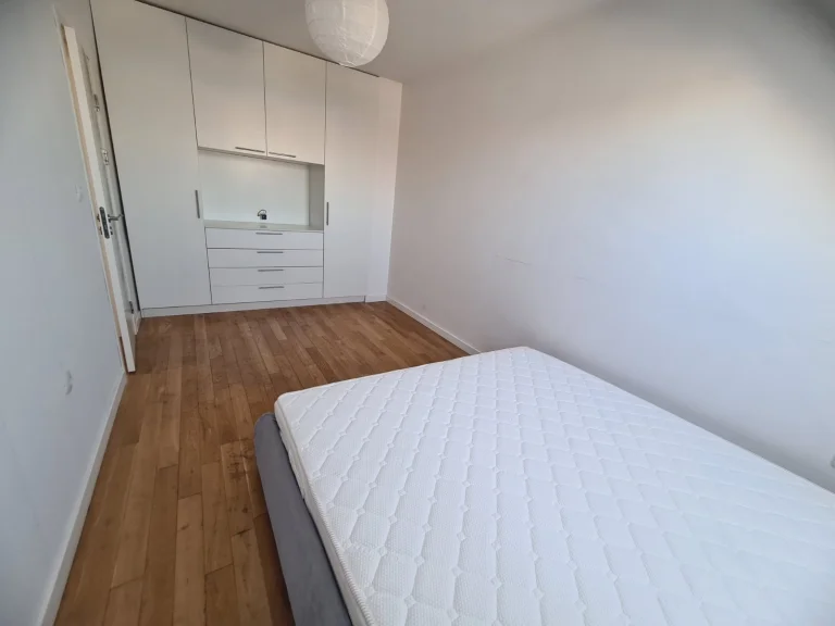 Тристаен апартамент дава под наем София Витоша