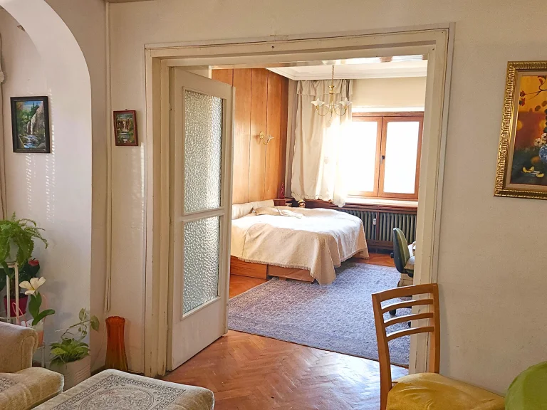 Тристаен апартамент за продажба София Център