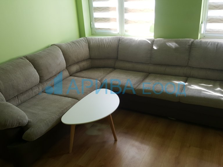 Двустаен апартамент дава под наем Хасково Център - Photo 4