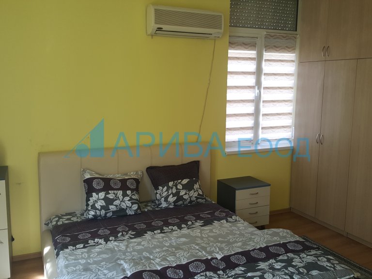 Двустаен апартамент дава под наем Хасково Център - Photo 6