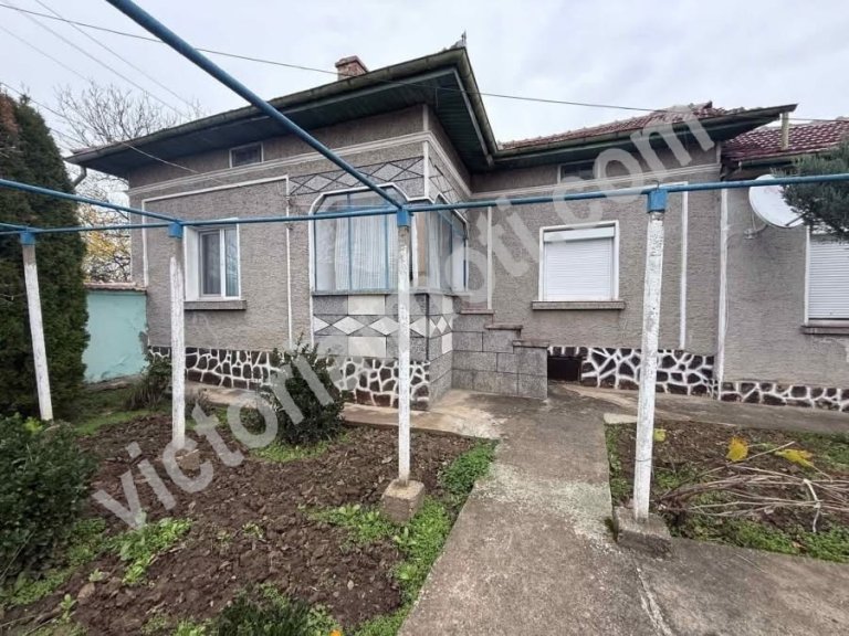 Къща за продажба Велико Търново област с.Правда