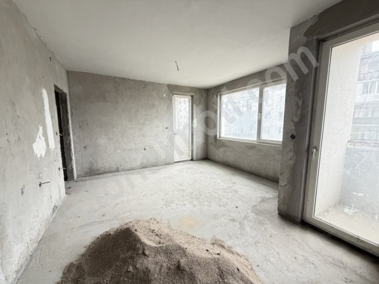 Двустаен апартамент за продажба Велико Търново Център - Photo 2