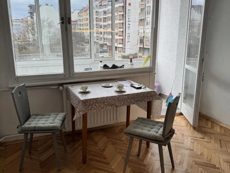 Едностаен апартамент дава под наем София Банишора