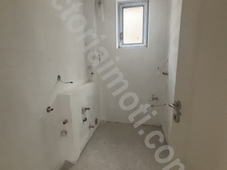 Тристаен апартамент за продажба Велико Търново Център - Photo 4