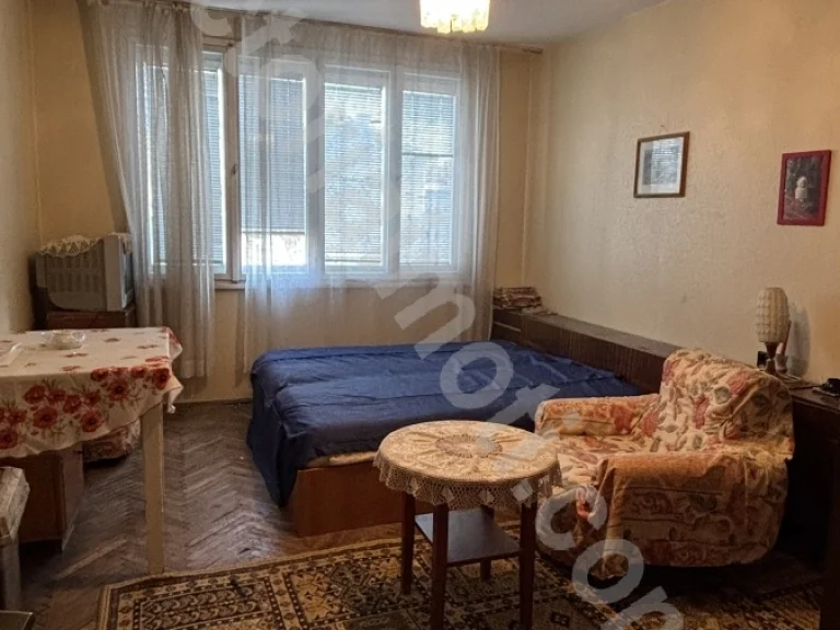 Четиристаен апартамент за продажба Велико Търново Център