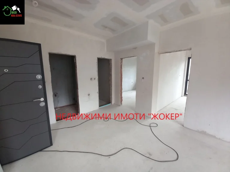 Тристаен апартамент за продажба Велико Търново Колю Фичето