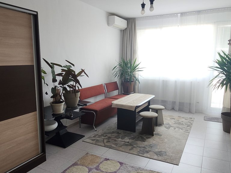 Двустаен апартамент за продажба София Дружба 1