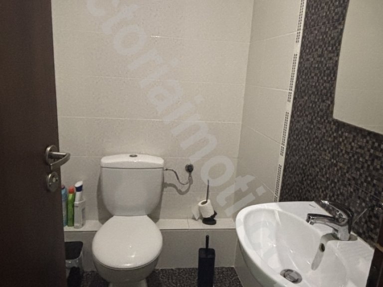 Офис за продажба Велико Търново Център - Photo 6