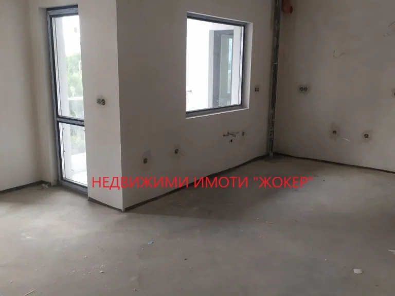 Тристаен апартамент за продажба Велико Търново Бузлуджа