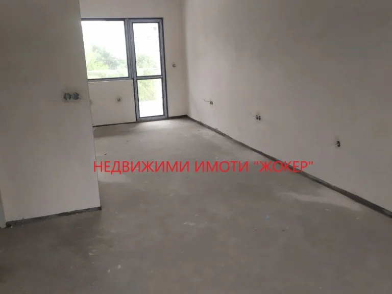 Тристаен апартамент за продажба Велико Търново Бузлуджа