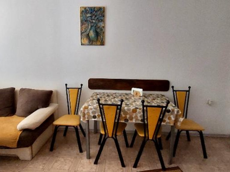 Двустаен апартамент дава под наем Варна Център - Photo 5