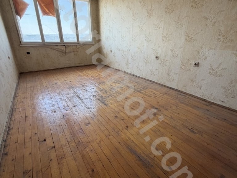 Многостаен апартамент за продажба Велико Търново Акация