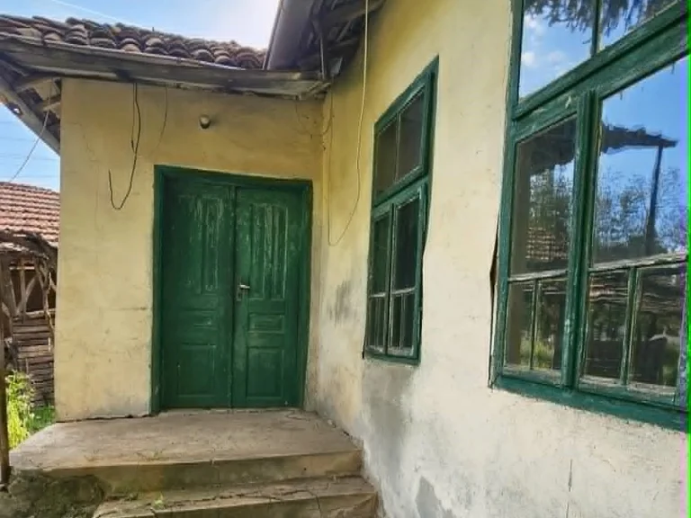 Къща за продажба Перник област с.Гълъбник