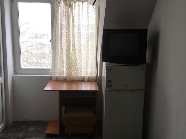 Едностаен апартамент дава под наем Пловдив Каменица 1 - Photo 4