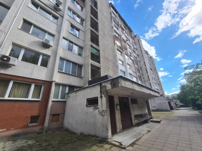 Тристаен апартамент дава под наем София Хиподрума - Photo 10